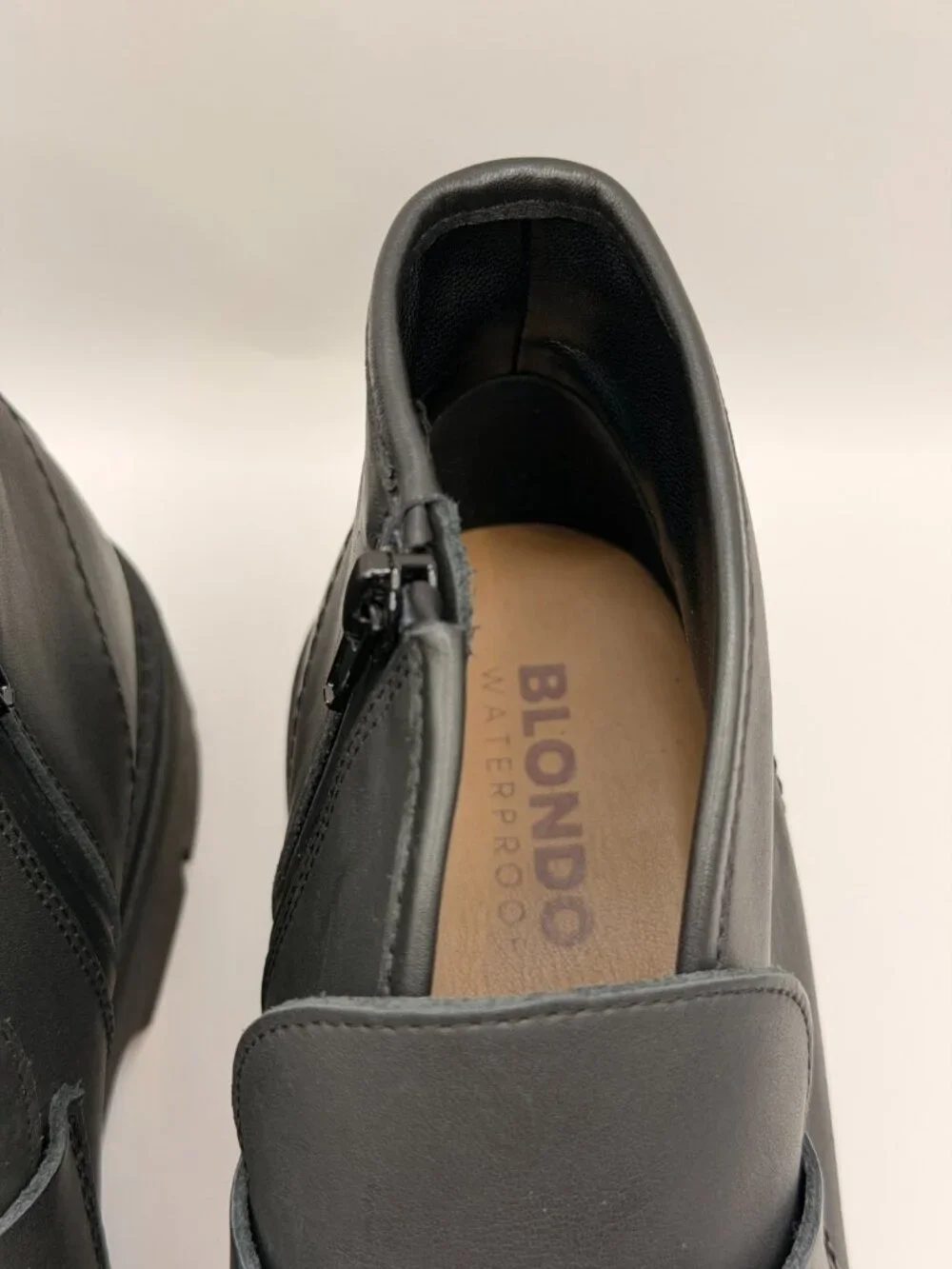 Blondo Women Kayloni Black Leather Waterproof Bootie Sz 10